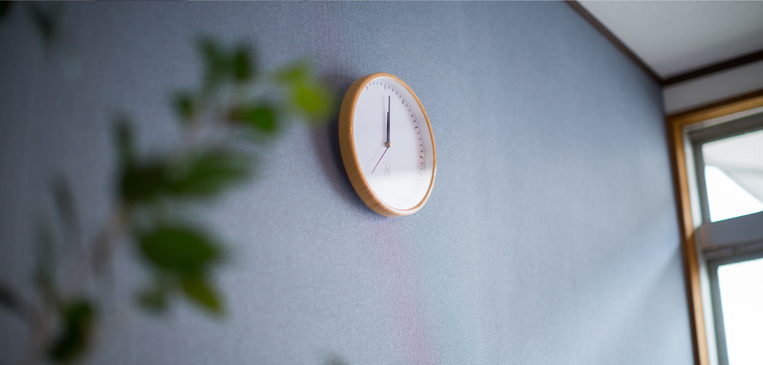 Horloge murale : guide complet pour bien choisir son style et habiller vos murs